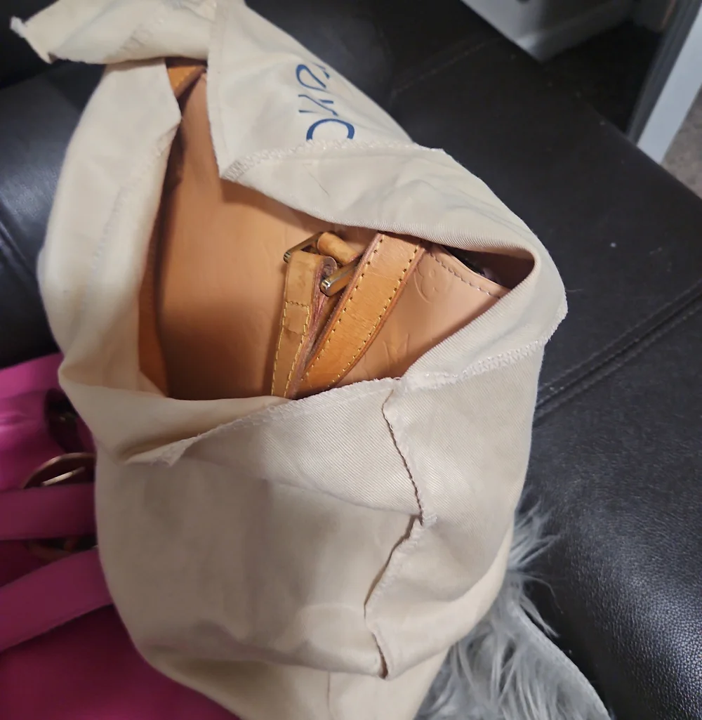 Source Unknown Tan Leather Shoulder Bag with Gold Hardware
